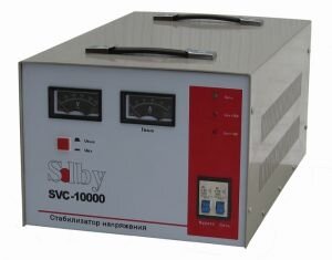 Стабилизатор напряжения однофазный Solby SVC-10000 В работу однофазного стабилизатора напряжения SVC-10000 заложен электродинамический принцип. Успешно справляется с целью защищать потребителей энергии и обеспечивать плавное напряжения 