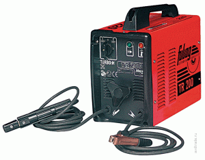 Сварочный трансформатор Fubag TR 200 Напряжение 220 В. Сварочный ток в режиме MMA 55-160 А. Диаметр электрода 2,0/3,2 мм. Вес 16 кг